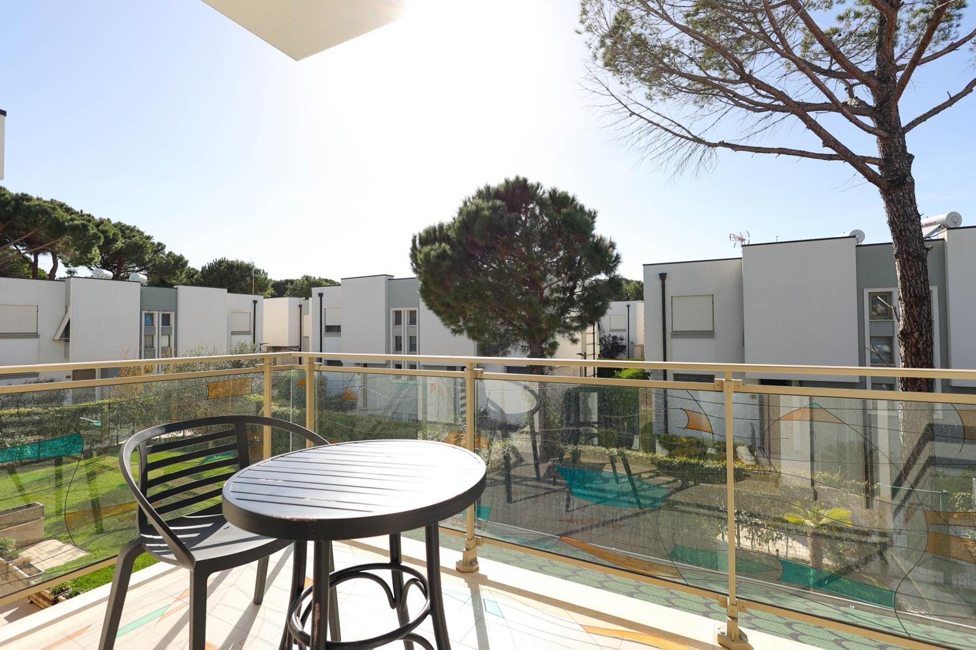 Grandstay Villa Perla Resort Дуррес Экстерьер фото