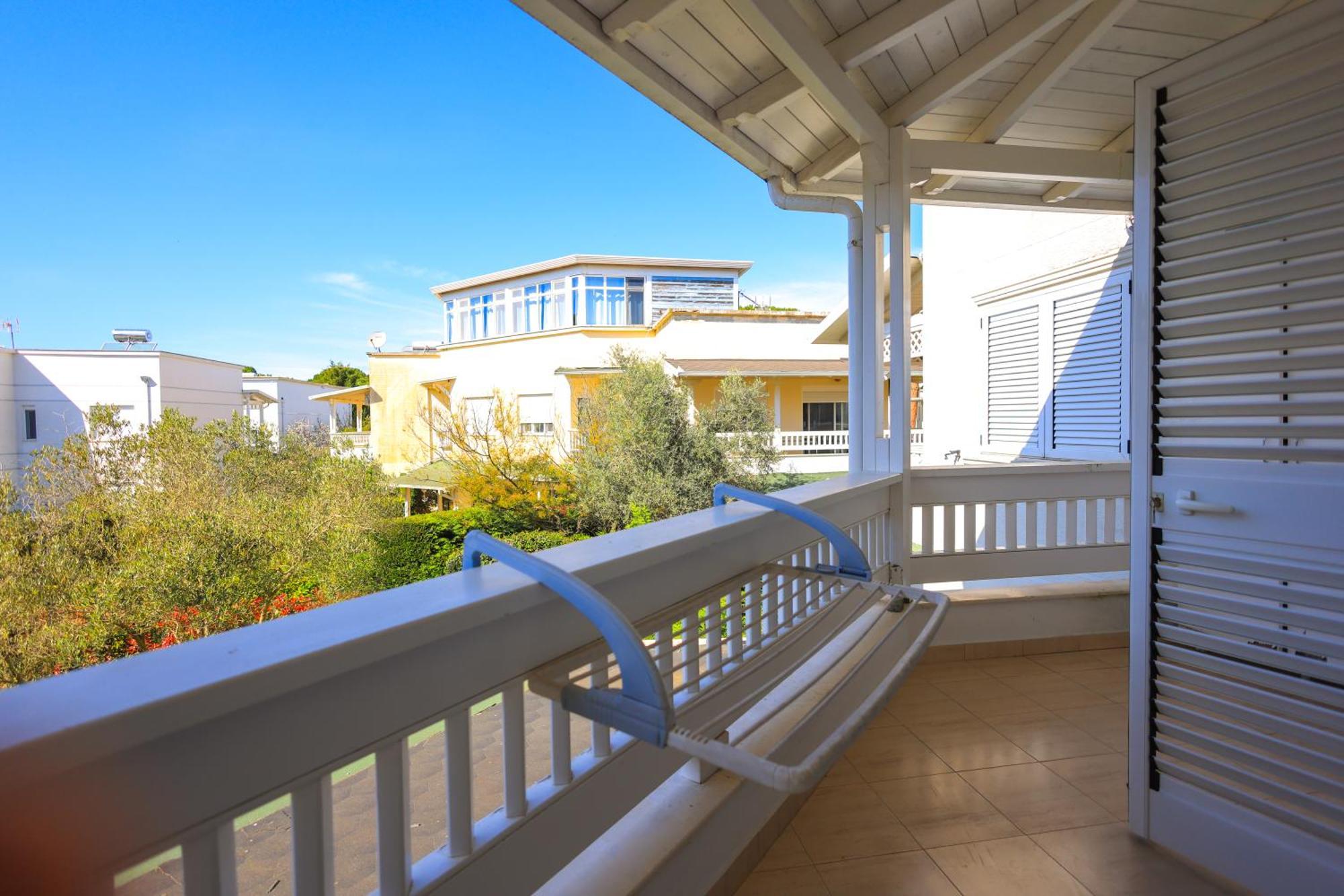 Grandstay Villa Perla Resort Дуррес Экстерьер фото